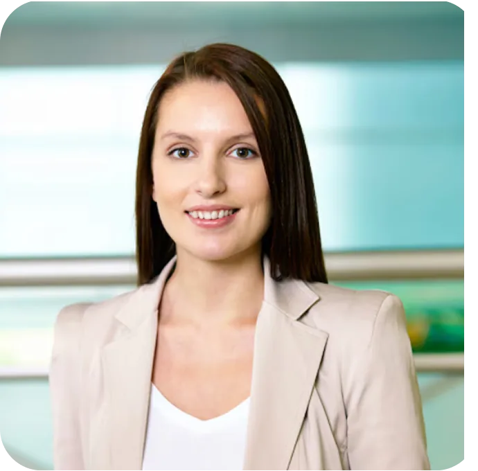 Senior expert interviewer with 20 plus years experience